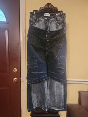 Two-Tone Panelled Wide-Leg Denim Jeans